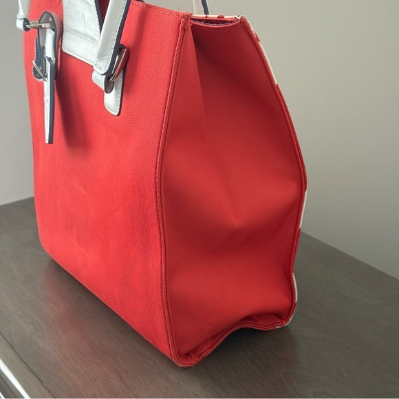 Diane Von Furstenberg Red and White Canvas and Leather Tote Bag - Picture 6 of 10